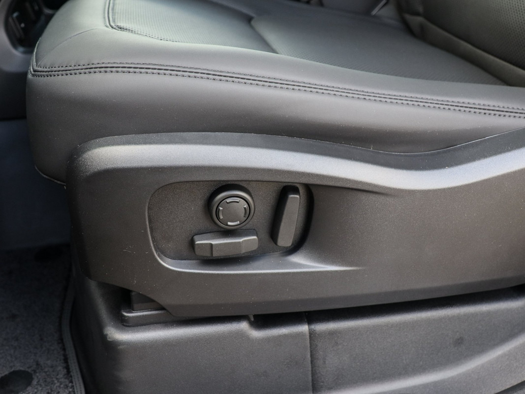 Land Rover Defender - SUV/Off-road - Grün - Neuwagen - Bild 12