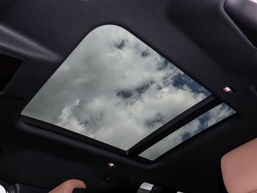 Land Rover Defender - SUV/Off-road - Grün - Neuwagen - Bild 12