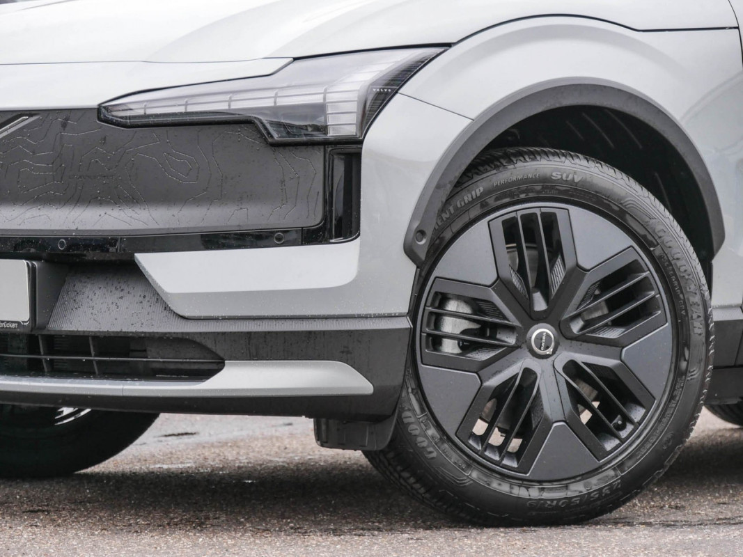 Volvo EX30 CC - SUV/Off-road - Grau - Gebrauchtwagen - Bild 6