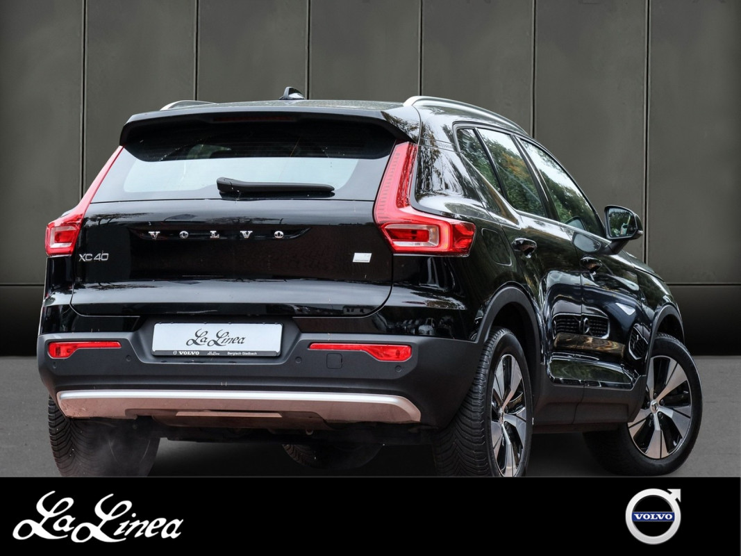 Volvo XC40 T4 - SUV/Off-road - Schwarz - Gebrauchtwagen - Bild 2