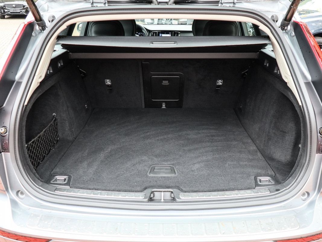 Volvo V60 CC B5 - Kombi - Grau - Gebrauchtwagen - Bild 12