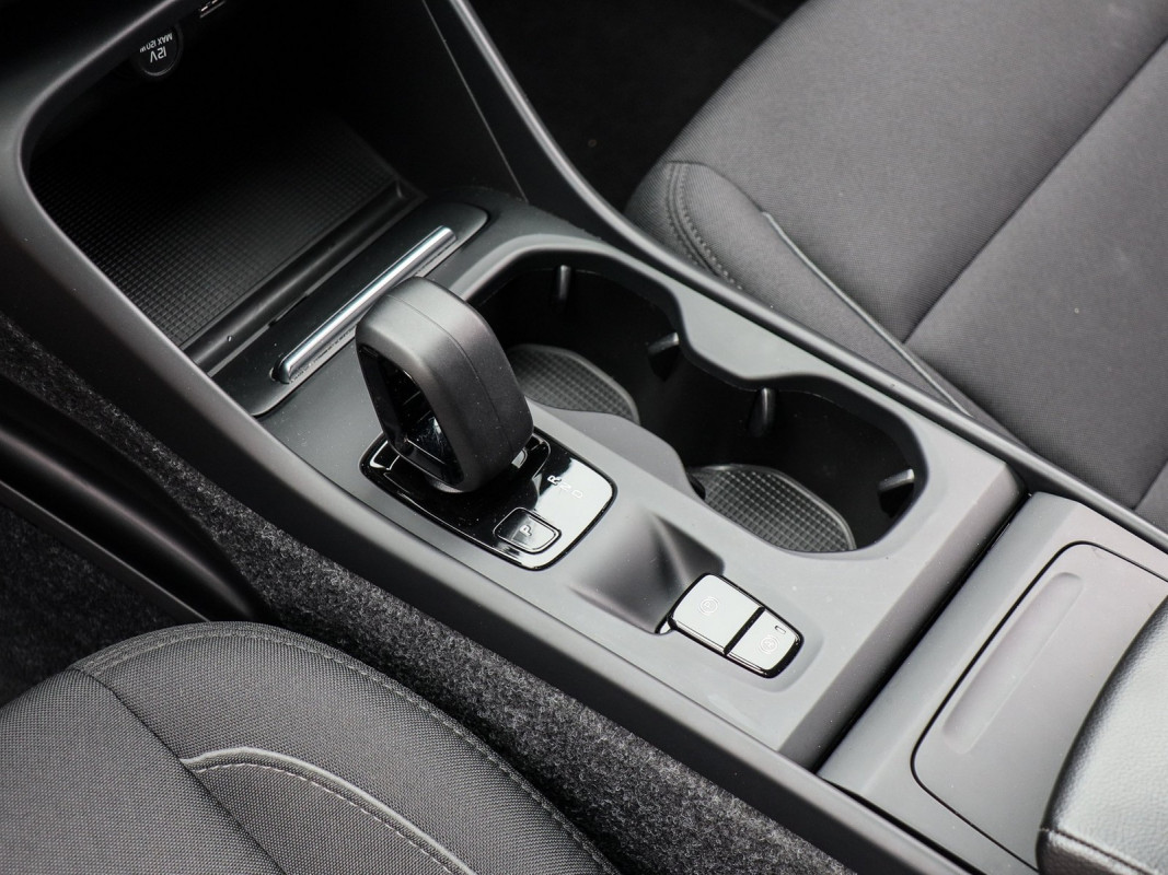Volvo XC40 T3 - SUV/Off-road - Weiss - Gebrauchtwagen - Bild 11