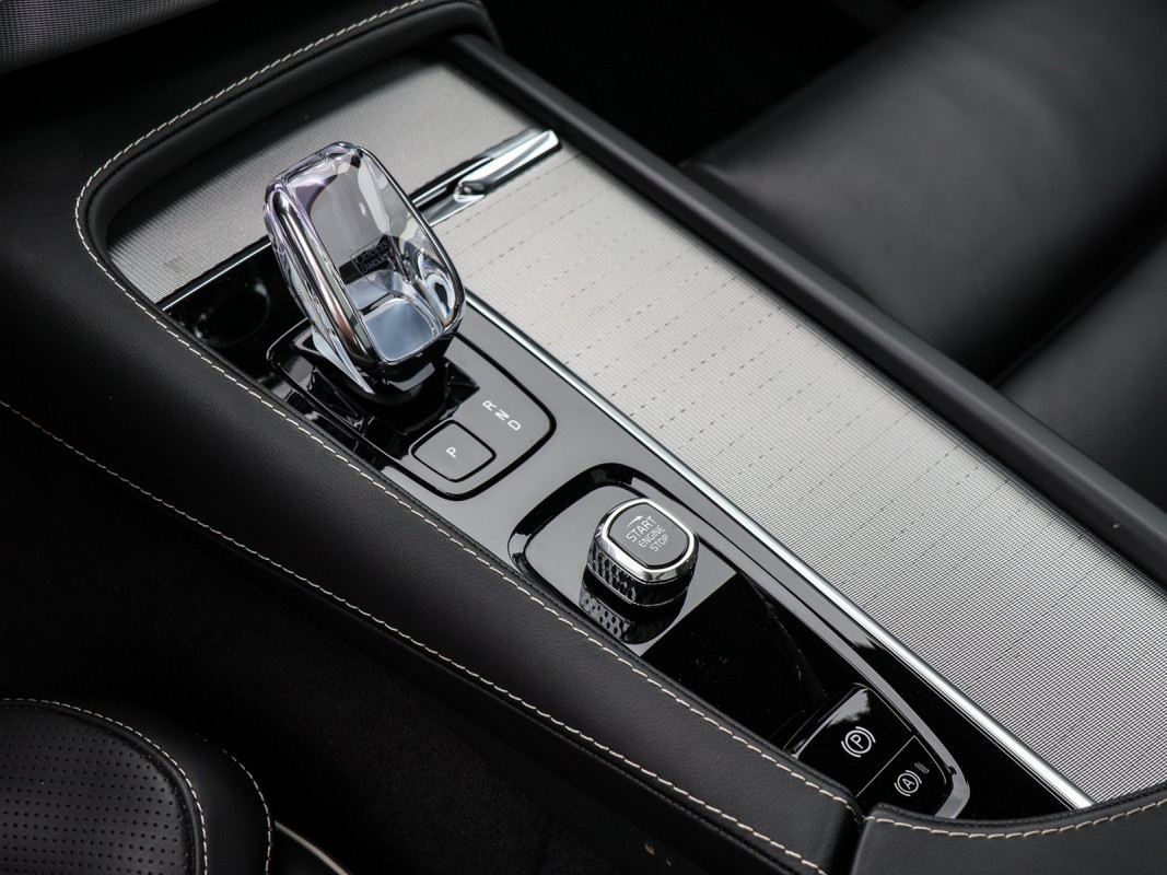 Volvo XC90 - SUV/Off-road - Weiss - Gebrauchtwagen - Bild 11