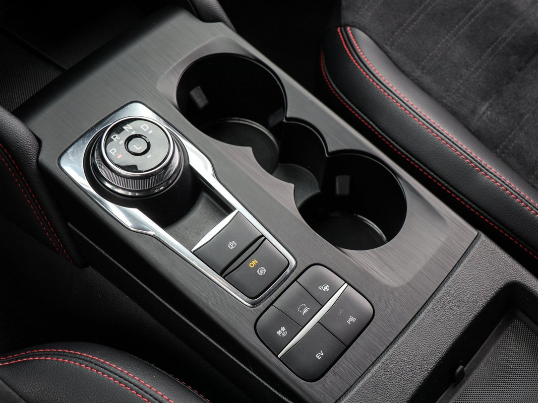 Ford Kuga Plug-In Hybrid ST-Line X Winter P. Techn.P. Stly P. - SUV/Off-road - Schwarz - Gebrauchtwagen - Bild 12