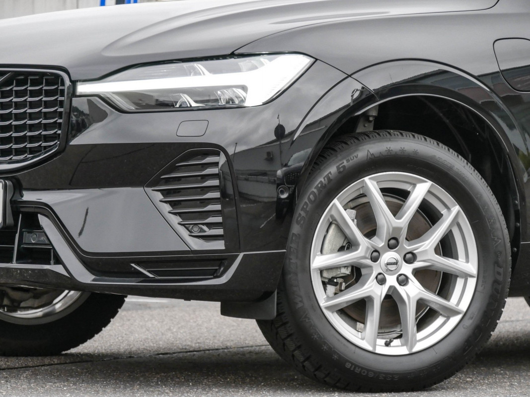 Volvo XC60 T6 Recharge AWD - SUV/Off-road - Schwarz - Gebrauchtwagen - Bild 6
