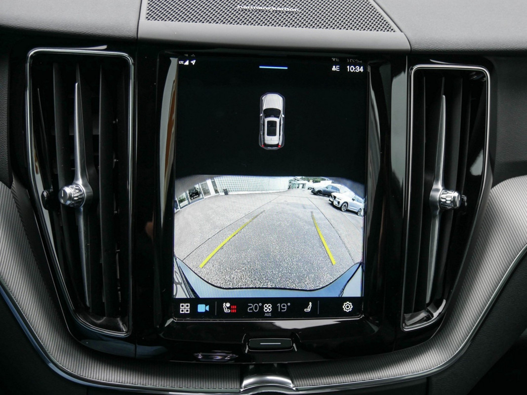 Volvo XC60 T6 Recharge AWD - SUV/Off-road - Schwarz - Gebrauchtwagen - Bild 13