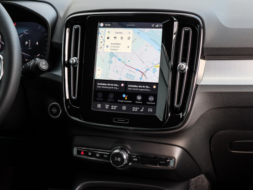 Volvo XC40 B3 - SUV/Off-road - Schwarz - Neuwagen - Bild 7