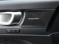 Volvo XC40 B3 - SUV/Off-road - Schwarz - Neuwagen - Bild 13