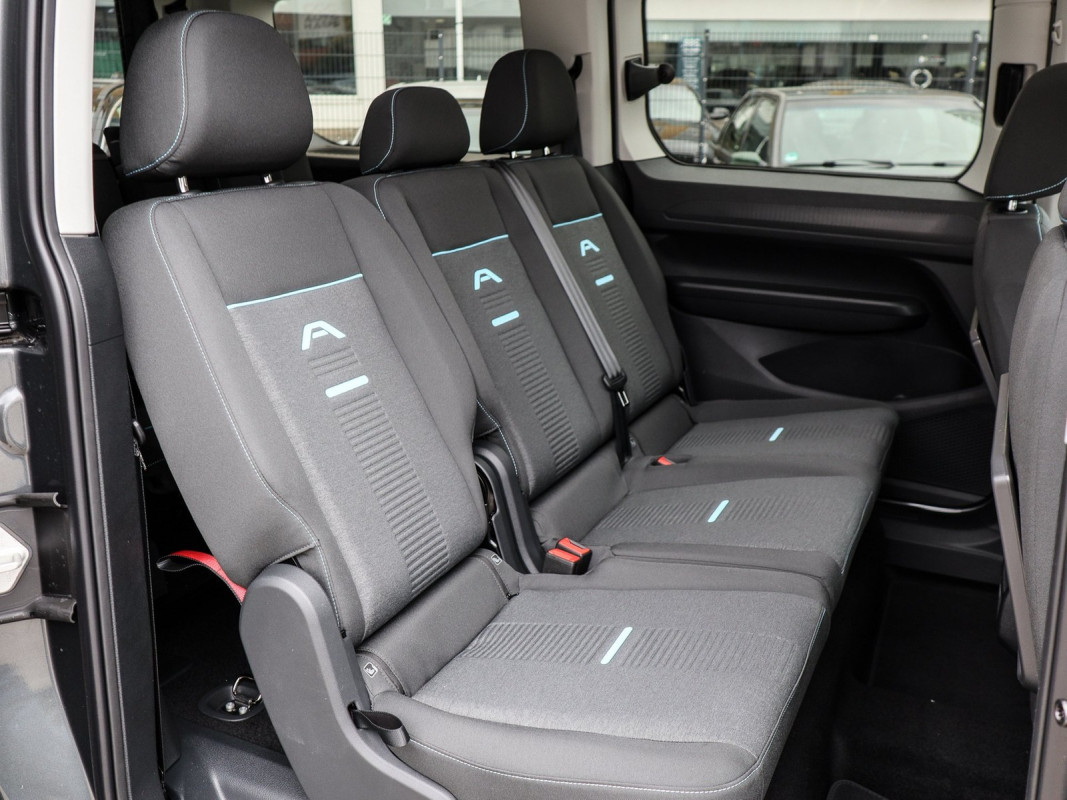 Ford Grand Tourneo Connect Active PHEV - Van/Minibus - Grau - Neuwagen - Bild 4