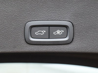 Volvo XC40 B3 - SUV/Off-road - Schwarz - Neuwagen - Bild 15