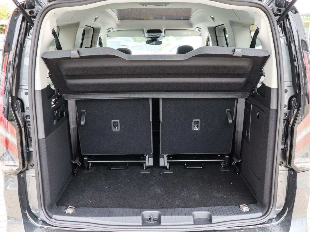 Ford Grand Tourneo Connect Active PHEV - Van/Minibus - Grau - Neuwagen - Bild 10