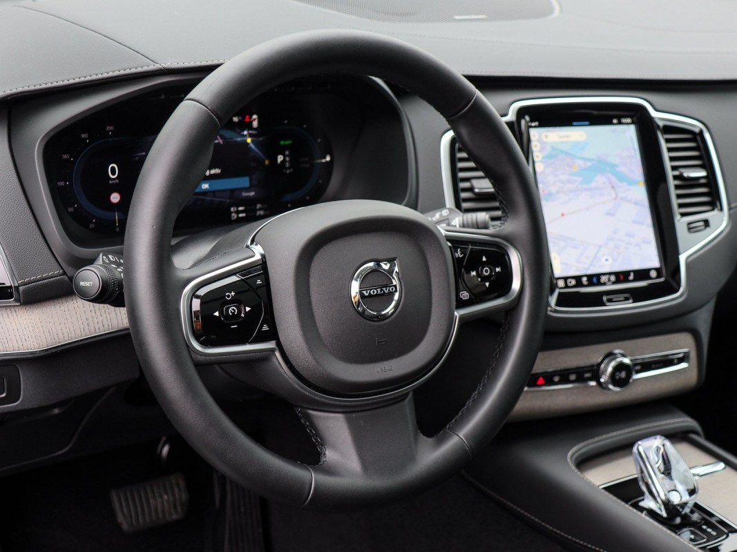 Volvo XC90 T8 AWD Plug-In Hybrid - SUV/Off-road - Blau - Gebrauchtwagen - Bild 10