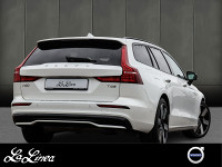 Volvo V60 T6 Recharge Plug-In Hybrid AWD - Kombi - Weiss - Gebrauchtwagen - Bild 2