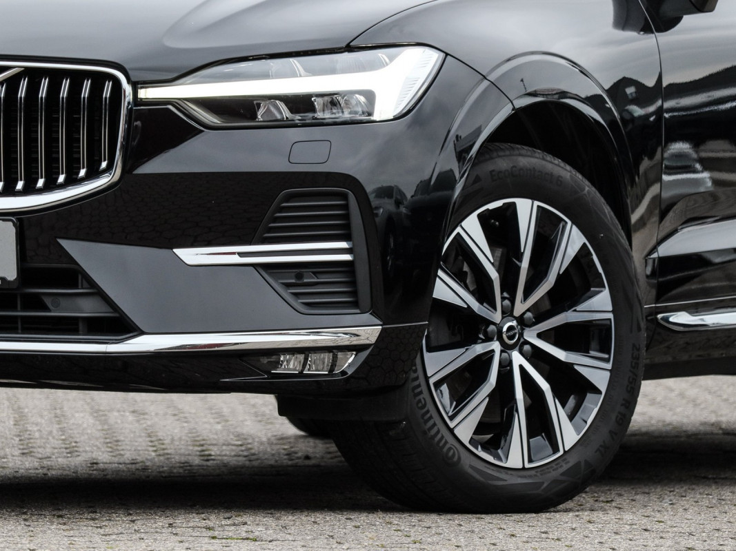 Volvo XC60 B4 Diesel Plus Bright 2WD - SUV/Off-road - Schwarz - Gebrauchtwagen - Bild 6