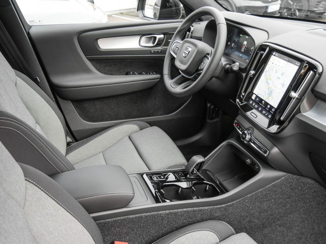 Volvo XC40 - SUV/Off-road - Schwarz - Gebrauchtwagen - Bild 3