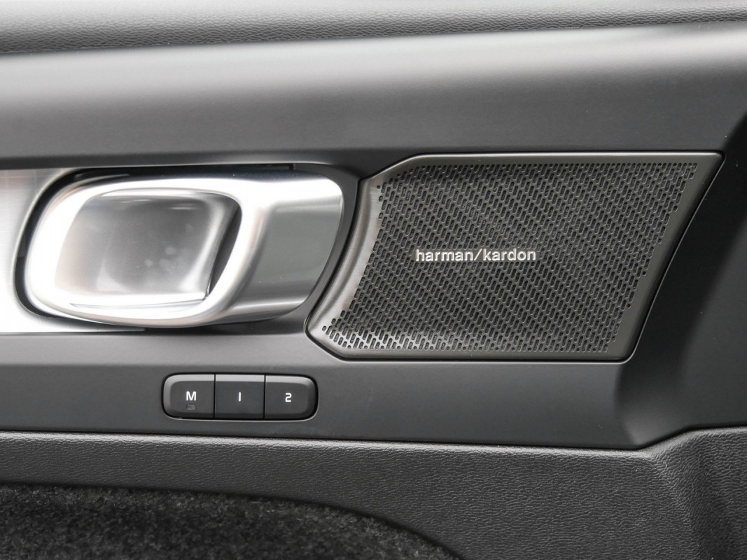 Volvo XC40 - SUV/Off-road - Schwarz - Gebrauchtwagen - Bild 13