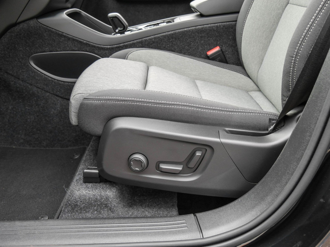 Volvo XC40 - SUV/Off-road - Schwarz - Gebrauchtwagen - Bild 14