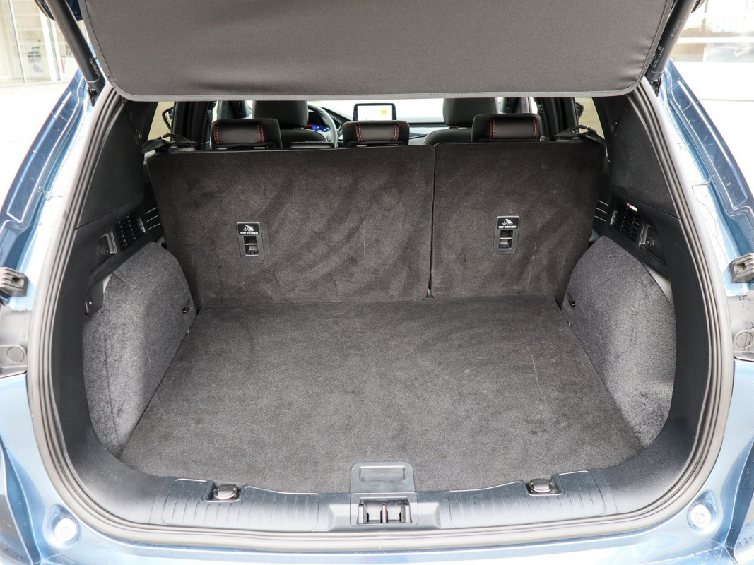 Ford Kuga - SUV/Off-road - Blau - Gebrauchtwagen - Bild 13