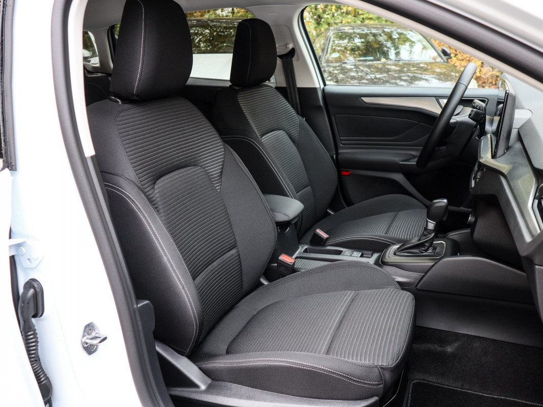 Ford Focus Turnier 1.0 EcoBoost - Kombi - Weiss - Neuwagen - Bild 6