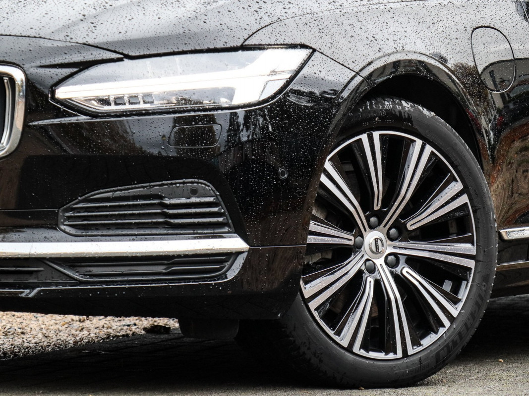 Volvo V90 T8 AWD - Kombi - Schwarz - Gebrauchtwagen - Bild 6