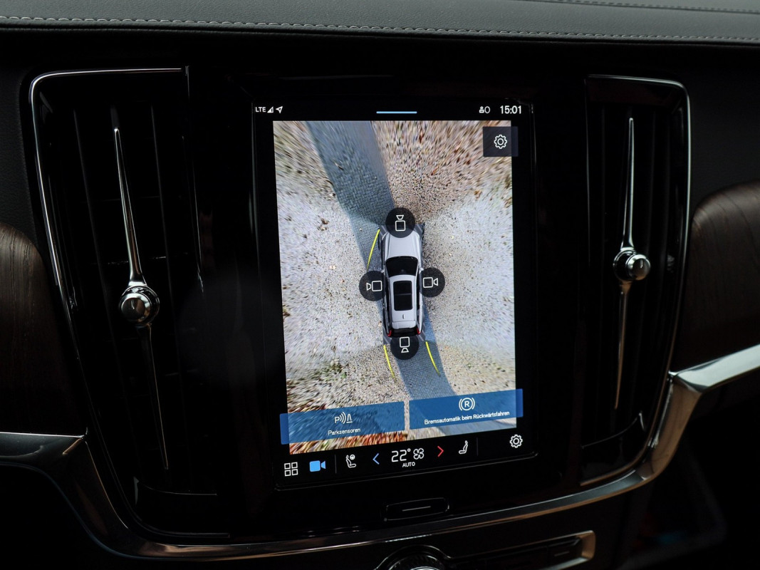 Volvo V90 T8 AWD - Kombi - Schwarz - Gebrauchtwagen - Bild 13