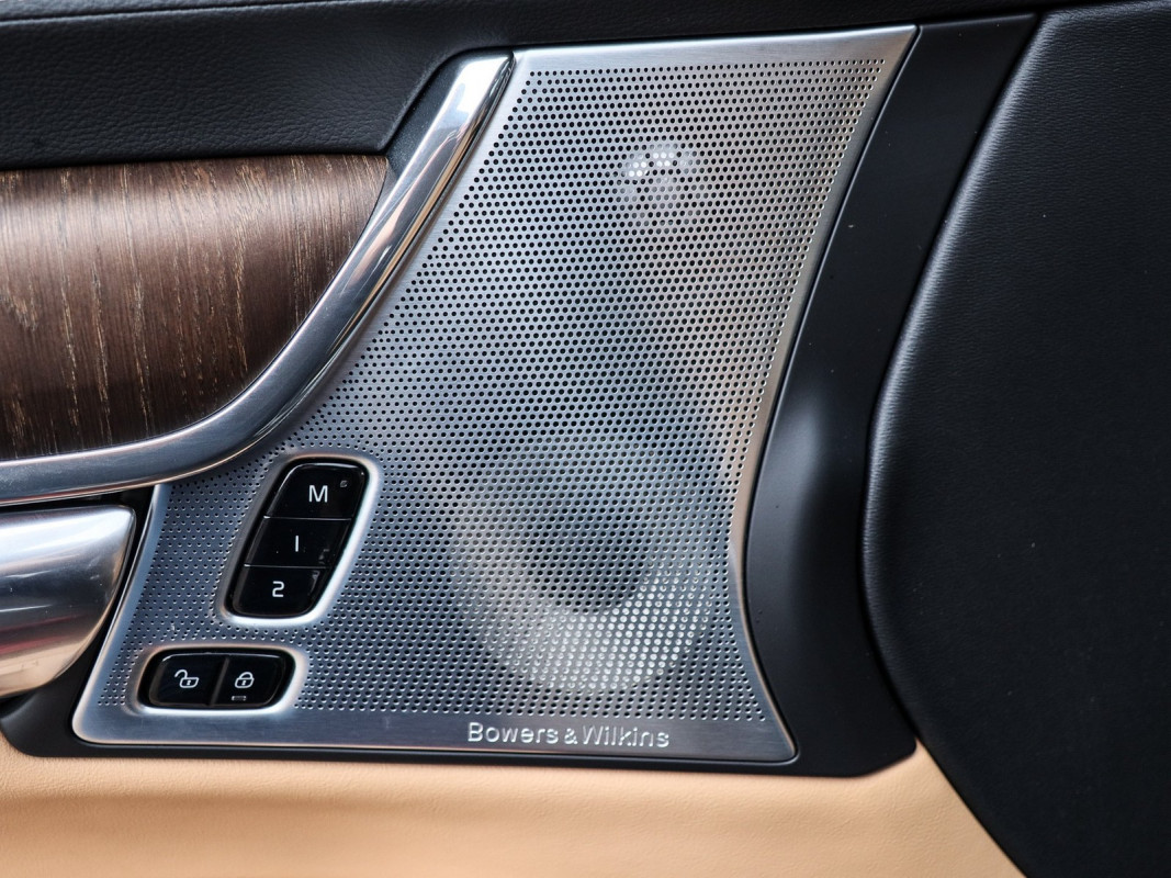 Volvo V90 T8 AWD - Kombi - Schwarz - Gebrauchtwagen - Bild 15