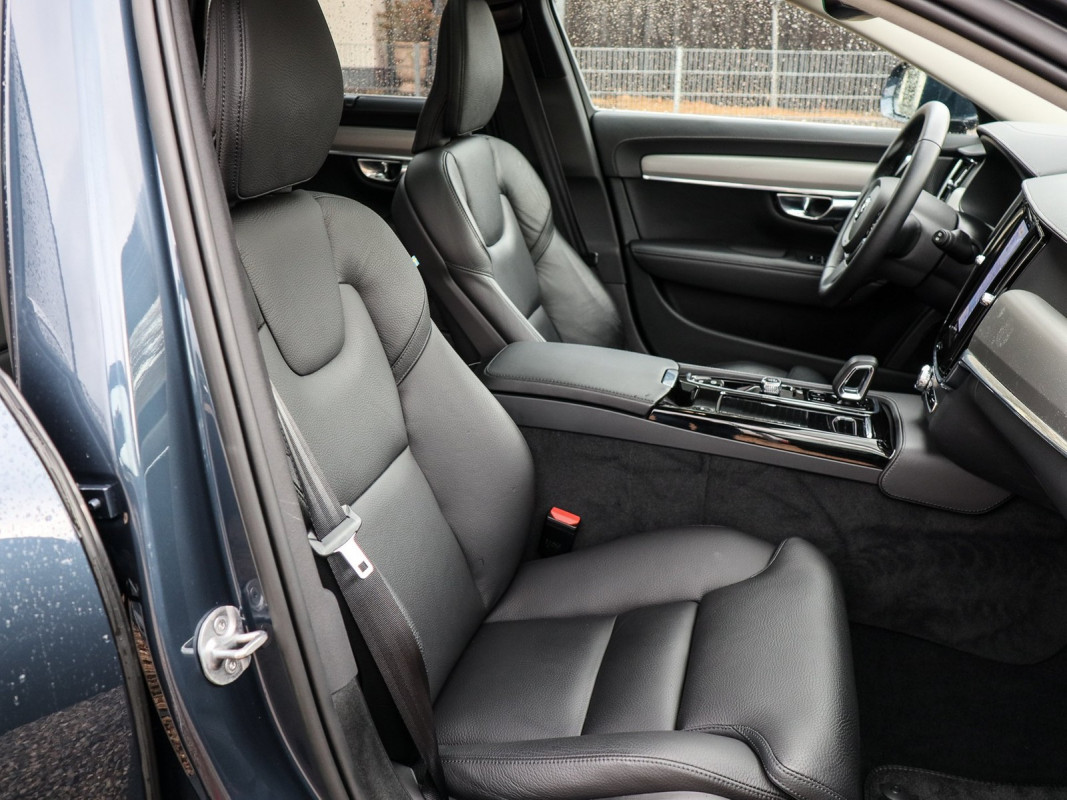 Volvo V90 T8 AWD - Kombi - Blau - Gebrauchtwagen - Bild 7