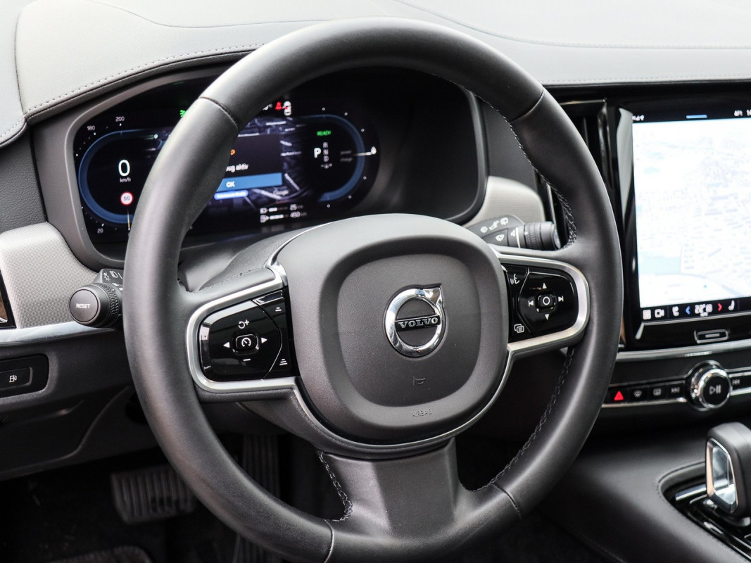 Volvo V90 T8 AWD - Kombi - Blau - Gebrauchtwagen - Bild 10