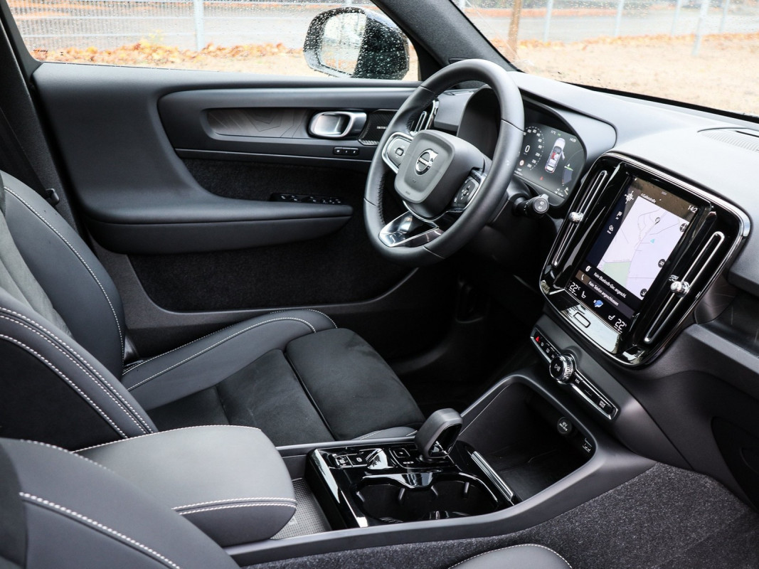 Volvo XC40 T5 - SUV/Off-road - Grün - Gebrauchtwagen - Bild 3