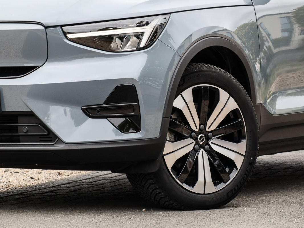 Volvo XC40 Twin Motor - SUV/Off-road - Grau - Gebrauchtwagen - Bild 6