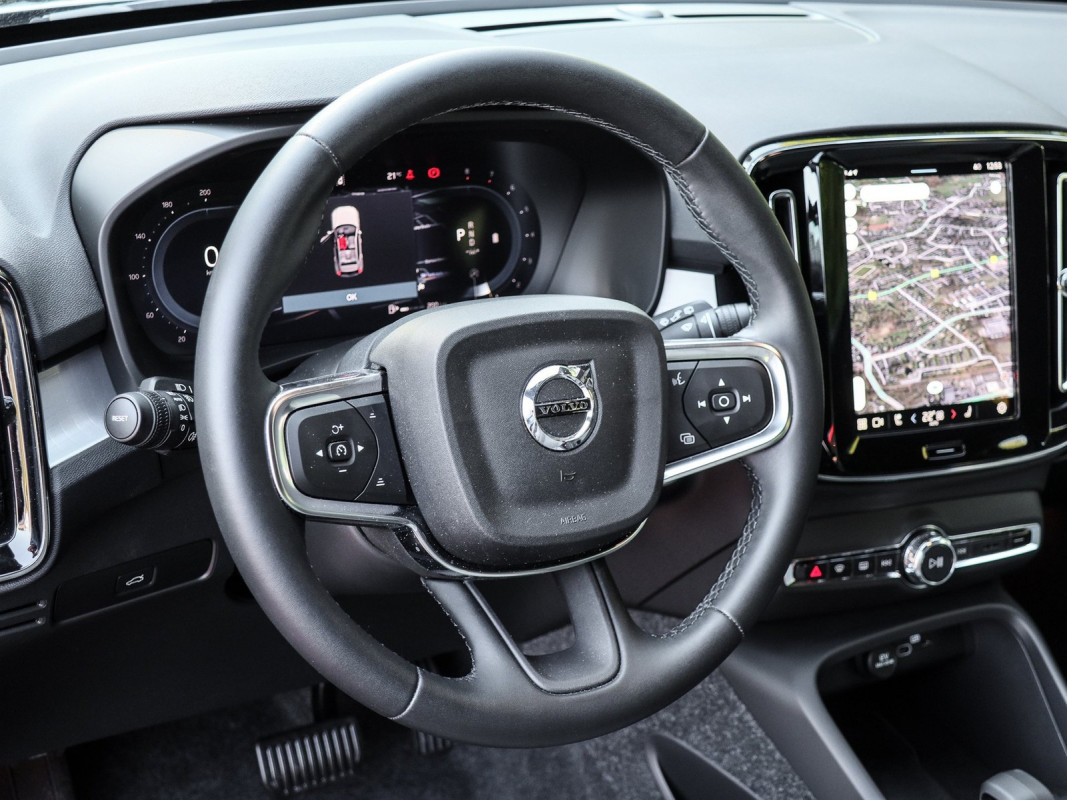 Volvo XC40 B3 - SUV/Off-road - Schwarz - Gebrauchtwagen - Bild 10