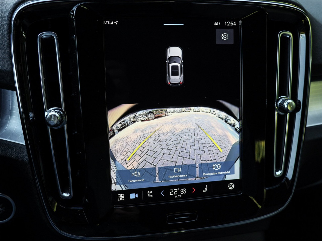 Volvo XC40 B3 - SUV/Off-road - Schwarz - Gebrauchtwagen - Bild 13