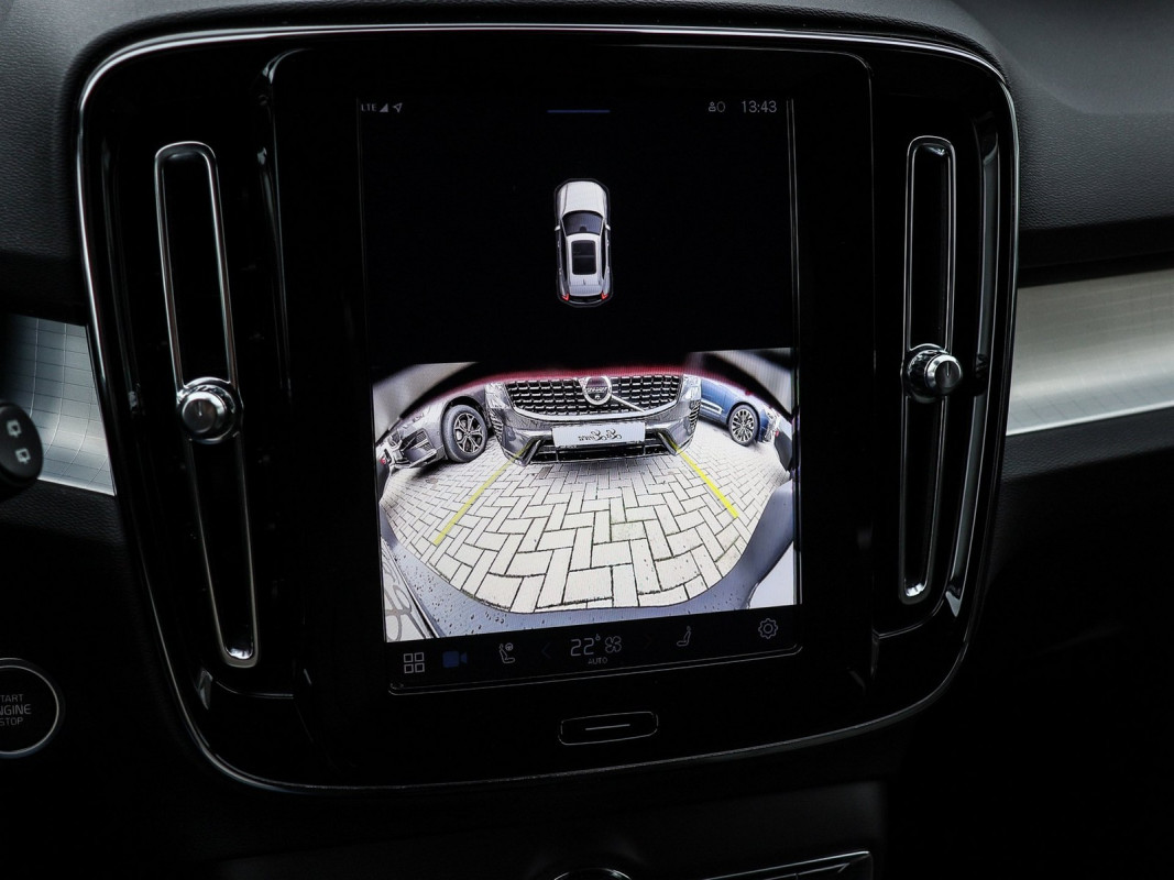 Volvo XC40 B3 (B) - SUV/Off-road - Rot - Gebrauchtwagen - Bild 13