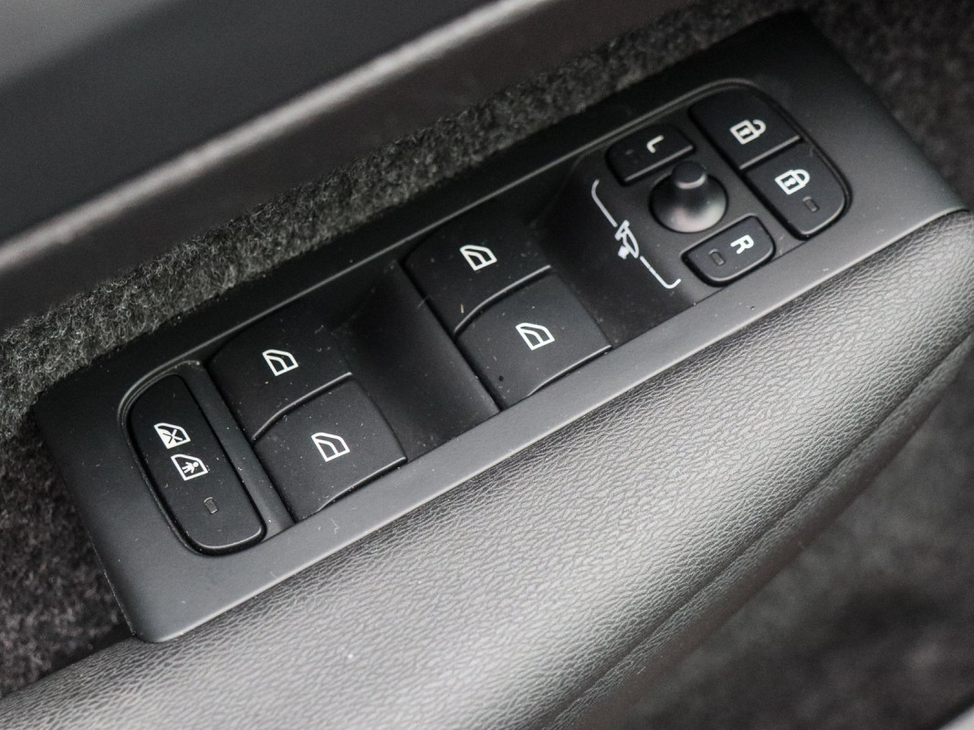 Volvo XC40 B3 (B) - SUV/Off-road - Rot - Gebrauchtwagen - Bild 15