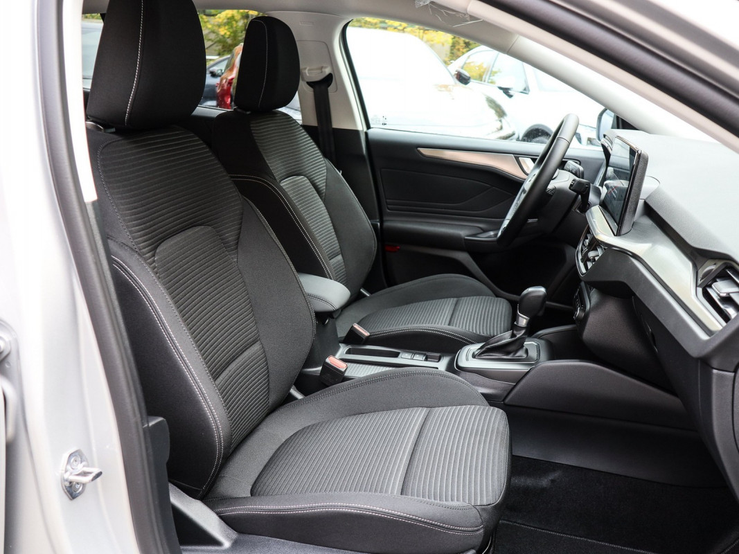 Ford Focus Turnier 1.0 EcoBoost - Kombi - Silber - Neuwagen - Bild 6