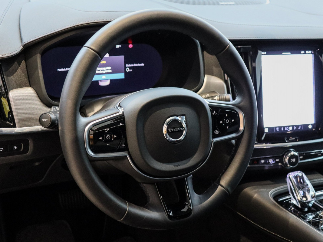 Volvo S90 T8 Recharge AWD - Limousine - Schwarz - Gebrauchtwagen - Bild 10