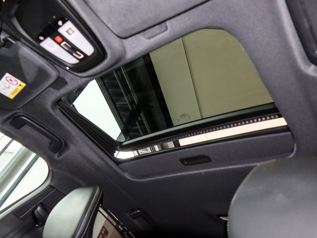 Volvo S90 T8 Recharge AWD - Limousine - Schwarz - Gebrauchtwagen - Bild 12