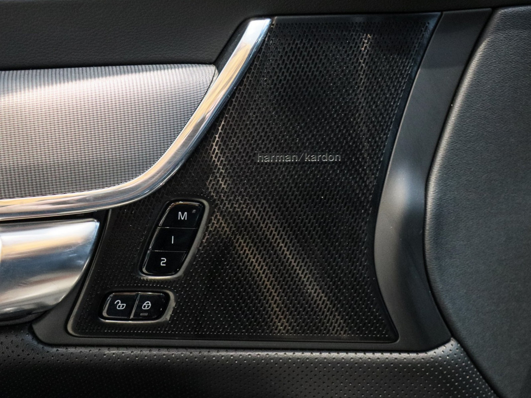 Volvo S90 T8 Recharge AWD - Limousine - Schwarz - Gebrauchtwagen - Bild 15