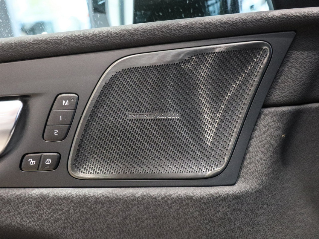 Volvo XC60 B5 (B) AWD - SUV/Off-road - Blau - Gebrauchtwagen - Bild 15