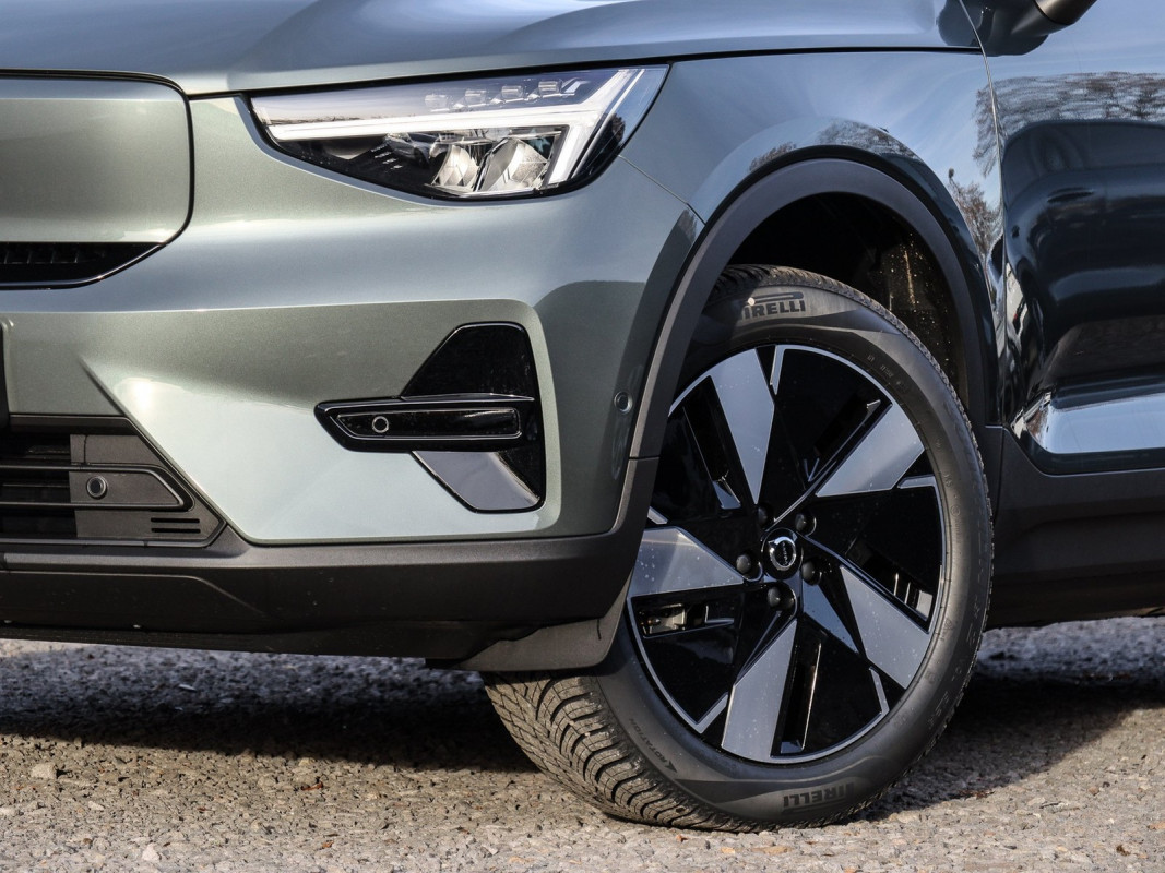 Volvo EX40 Plus Extended Range - SUV/Off-road - Grün - Gebrauchtwagen - Bild 5