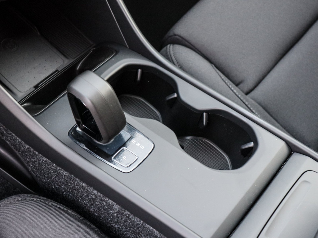 Volvo EX40 Plus Extended Range - SUV/Off-road - Grün - Gebrauchtwagen - Bild 9