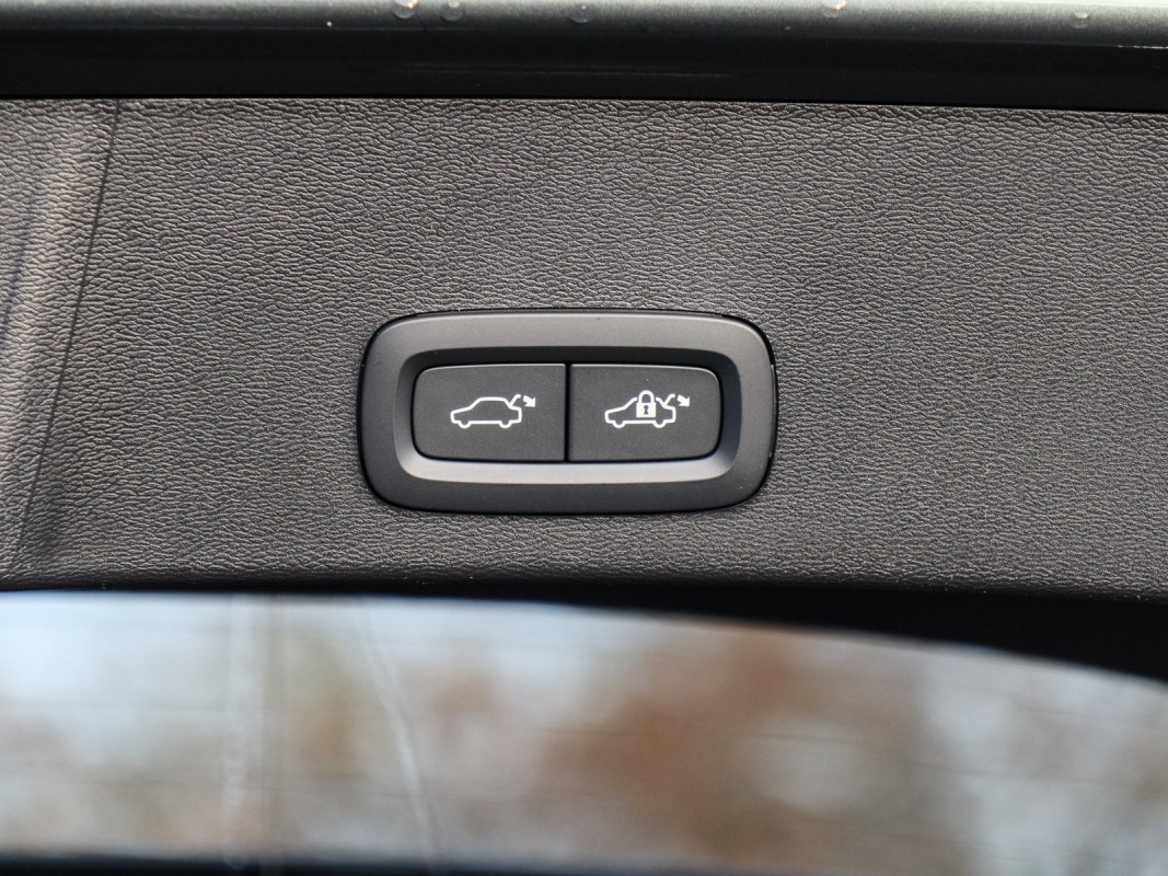 Volvo EX40 Plus Extended Range - SUV/Off-road - Grün - Gebrauchtwagen - Bild 15