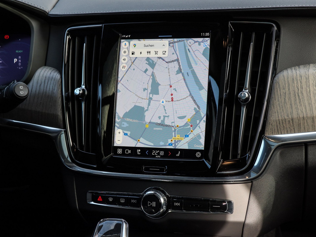 Volvo V90 T8 Recharge AWD - Kombi - Weiss - Gebrauchtwagen - Bild 9