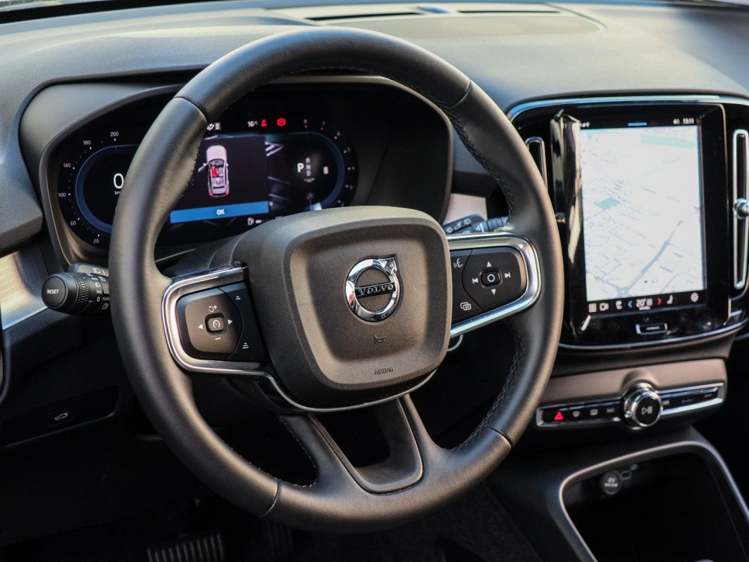 Volvo XC40 B3 (B) - SUV/Off-road - Schwarz - Gebrauchtwagen - Bild 10