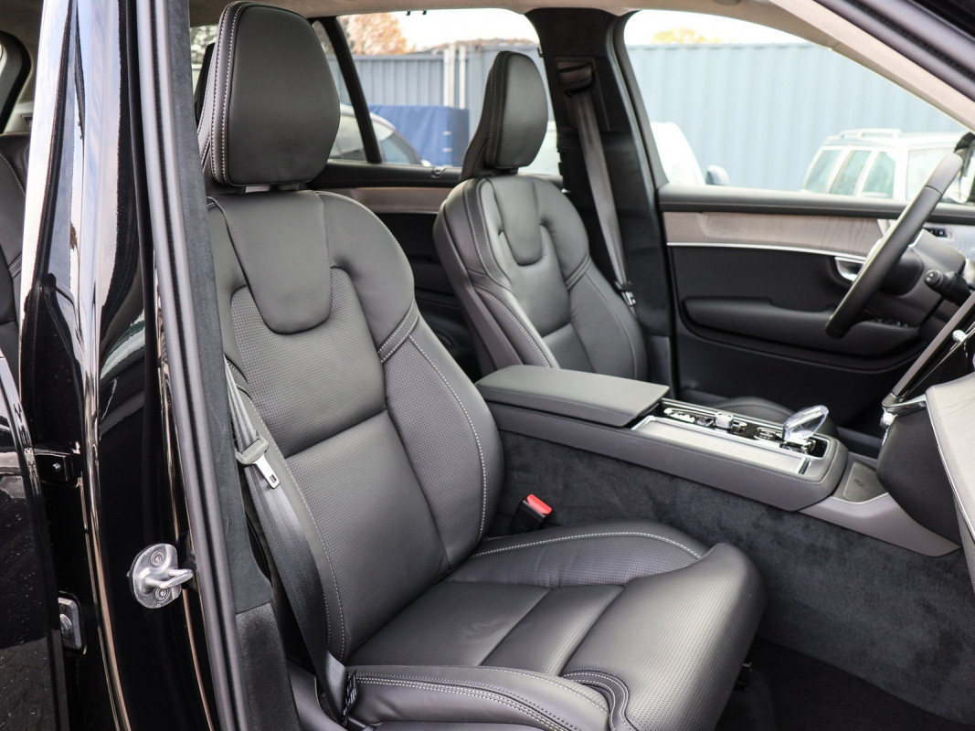 Volvo XC90 T8 - SUV/Off-road - Schwarz - Gebrauchtwagen - Bild 7