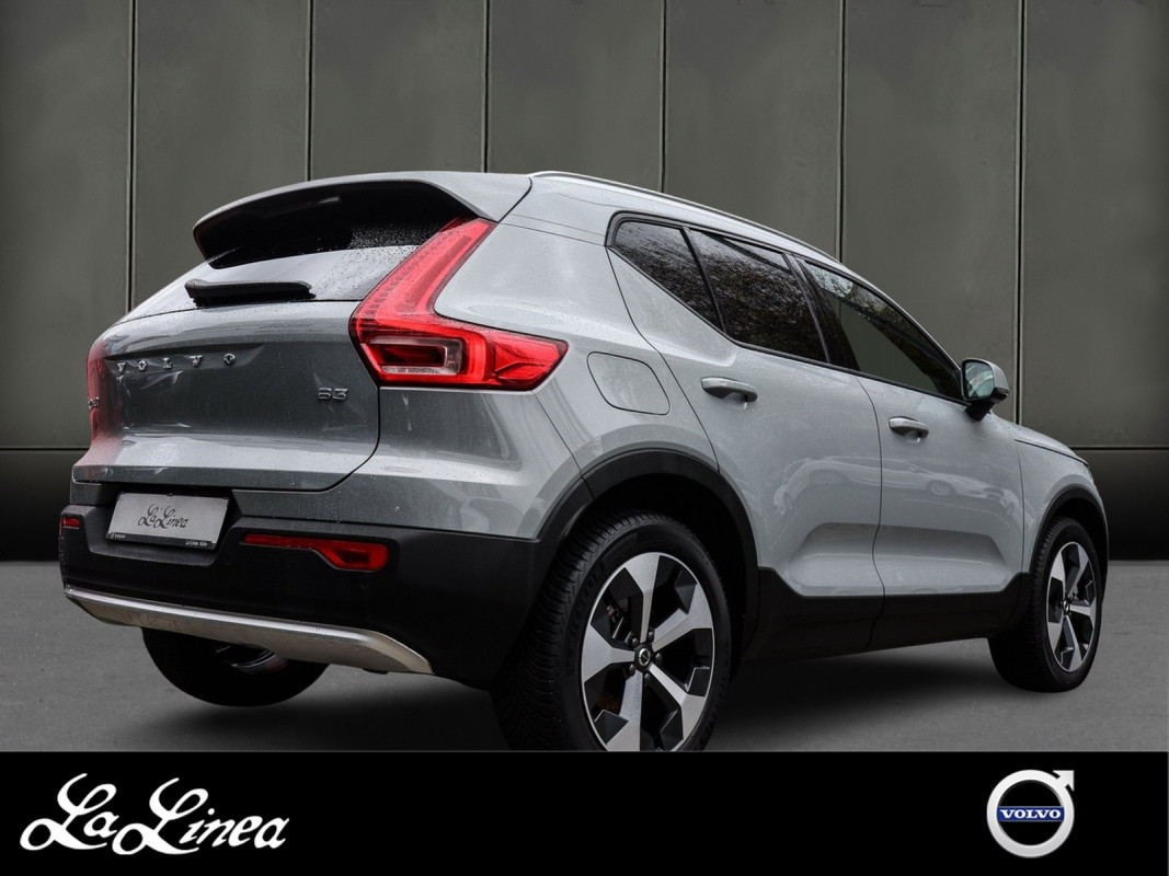 Volvo XC40 B3 (B) - SUV/Off-road - Grau - Gebrauchtwagen - Bild 2