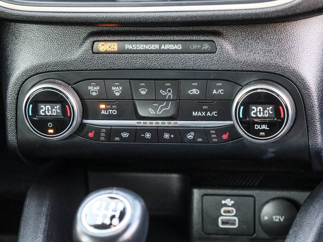 Ford Kuga 1.5 EB - SUV/Off-road - Grau - Gebrauchtwagen - Bild 10