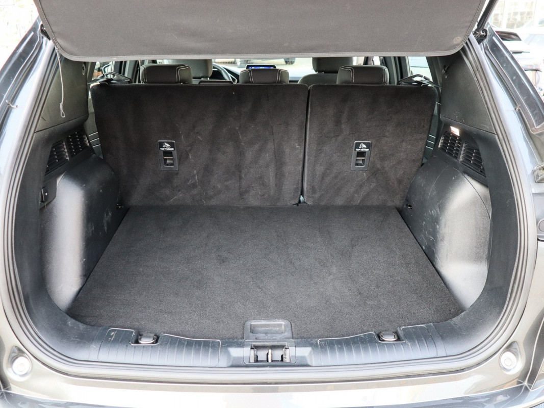 Ford Kuga 1.5 EB - SUV/Off-road - Grau - Gebrauchtwagen - Bild 13