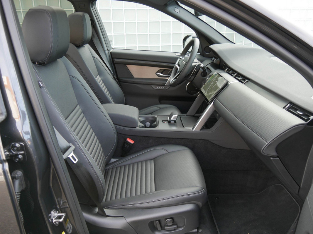 Land Rover Discovery Sport P270e Dynamic SE - SUV/Off-road - Grau - Gebrauchtwagen - Bild 3