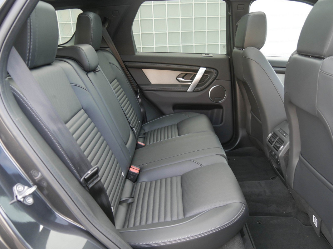 Land Rover Discovery Sport P270e Dynamic SE - SUV/Off-road - Grau - Gebrauchtwagen - Bild 4